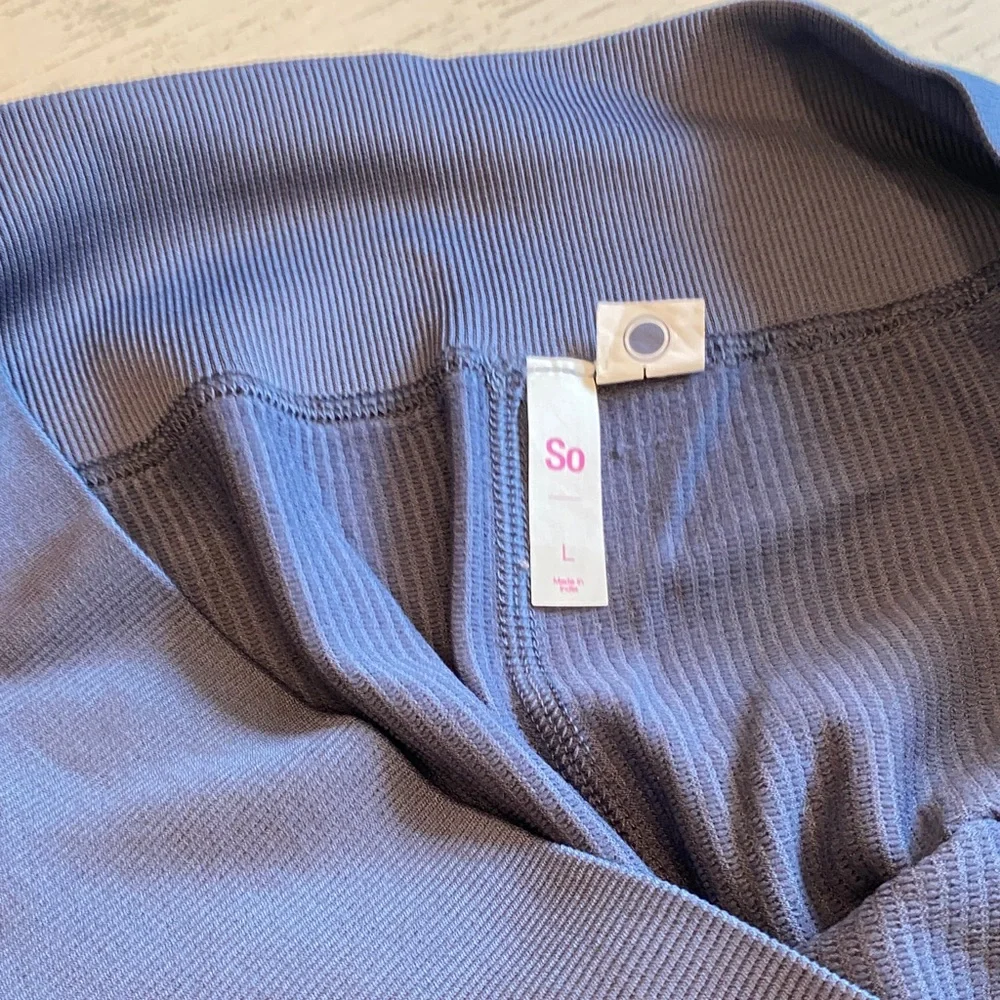 Blue Ribbed Leggings - Picture 5 of 7